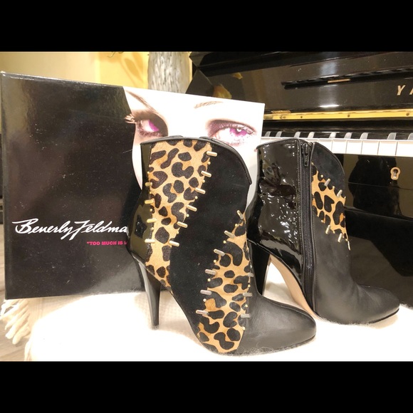Beverly Feldman booties size 7 - Picture 2 of 4